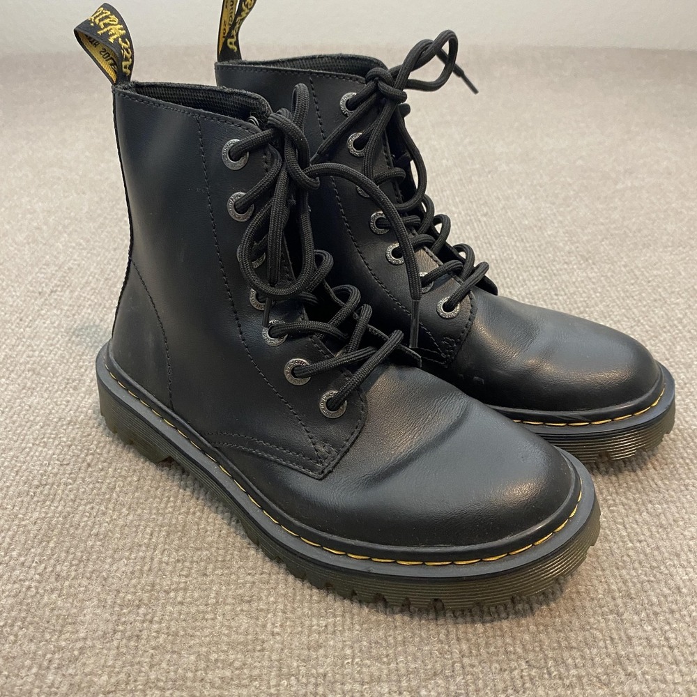 Dr. Martens Luana Boots Womens Size 6 Black Leather Ankle Combat Lace Up Grunge